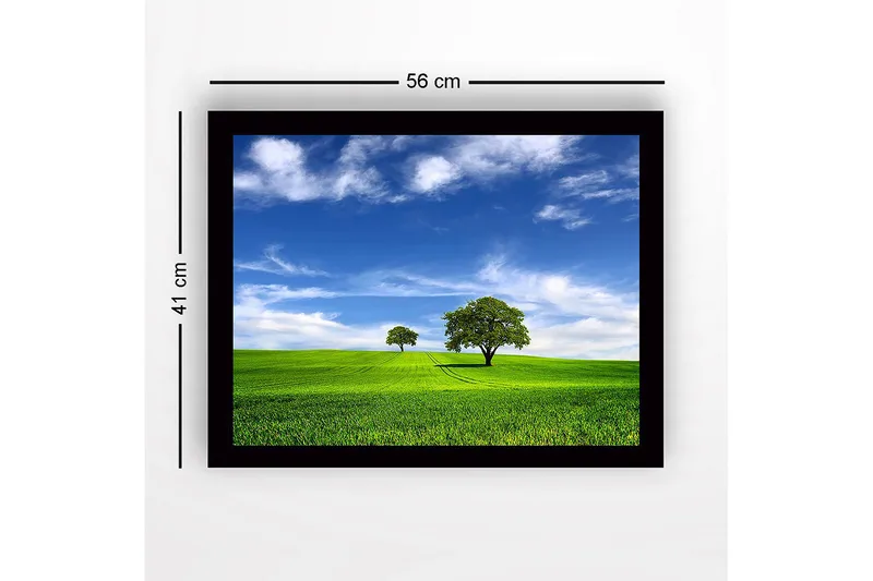Inramad Canvastavla i trä - 41x56 cm - Grönskande landskap med två träd under en blå himmel - Grön / Blå - Inredning - Tavlor & posters - Canvastavla