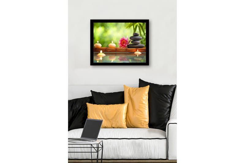 Inramad Canvastavla i trä - 41x56 cm - Harmonisk komposition med stenar, ljus och en lotusblomma - Rosa / Svart / Beige - Inredning - Tavlor & posters - Canvastavla
