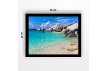 Inramad Canvastavla i trä - 41x56 cm - Klarblått hav med stora klippor och sandstrand - Turkos / Vit / Grå - Inredning - Tavlor & posters - Canvastavla