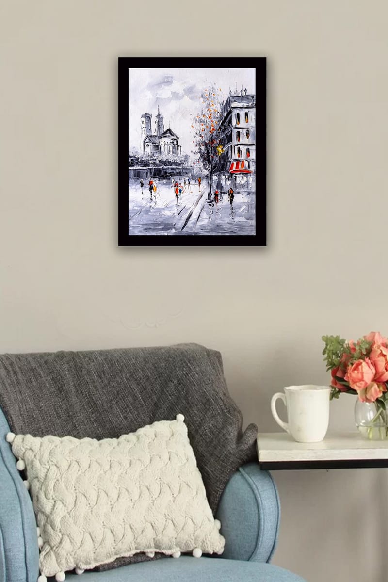 Inramad Canvastavla i trä - 41x56 cm - Livlig stadsbild med människor som promenerar i en höstlig miljö - Grå / Orange / Röd - Inredning - Tavlor & posters - Canvastavla