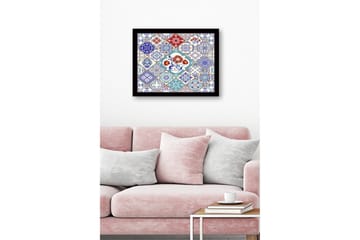 Inramad Canvastavla i trä - 41x56 cm - Mönstrad kakelkomposition med blommotiv och geometriska former - Blå / Röd / Vit - Inredning - Tavlor & posters - Canvastavla
