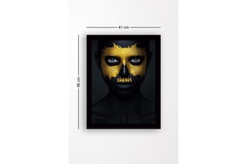 Inramad Canvastavla i trä - 41x56 cm - Mörk ansiktsmålning med guldiga detaljer som formar ett dödskallemotiv - Svart / Guld - Inredning - Tavlor & posters - Canvastavla