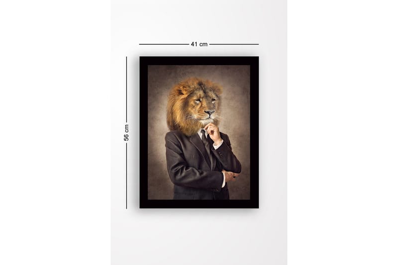 Inramad Canvastavla i trä - 41x56 cm - Man med lejonhuvud i kostym - Beige / Mörkbrun / Svart - Inredning - Tavlor & posters - Canvastavla