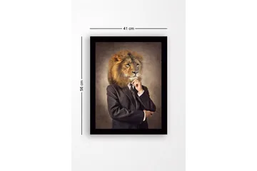 Inramad Canvastavla i trä - 41x56 cm - Man med lejonhuvud i kostym - Beige / Mörkbrun / Svart - Inredning - Tavlor & posters - Canvastavla