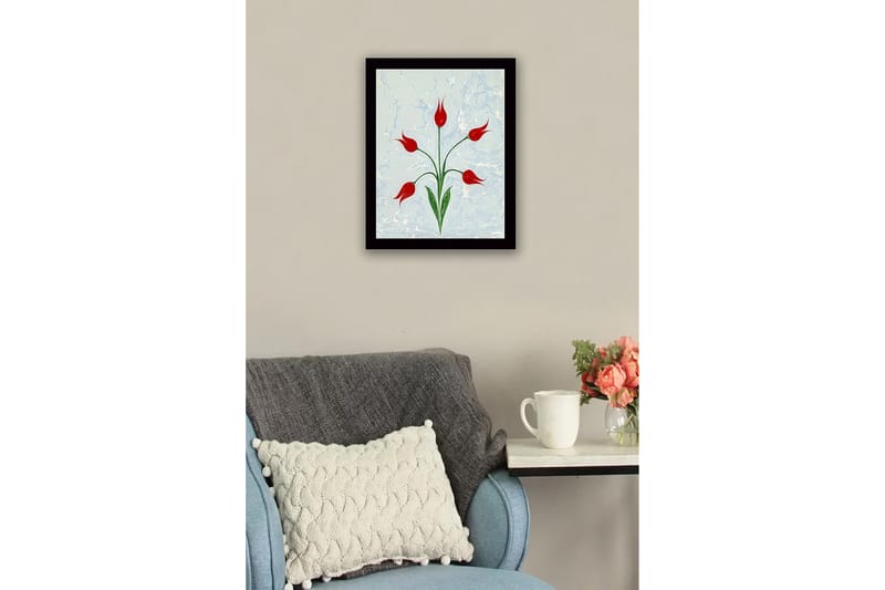 Inramad Canvastavla i trä - 41x56 cm - Röda tulpaner med gröna stjälkar på en ljusblå bakgrund - Röd / Grön / Ljusblå - Inredning - Tavlor & posters - Canvastavla