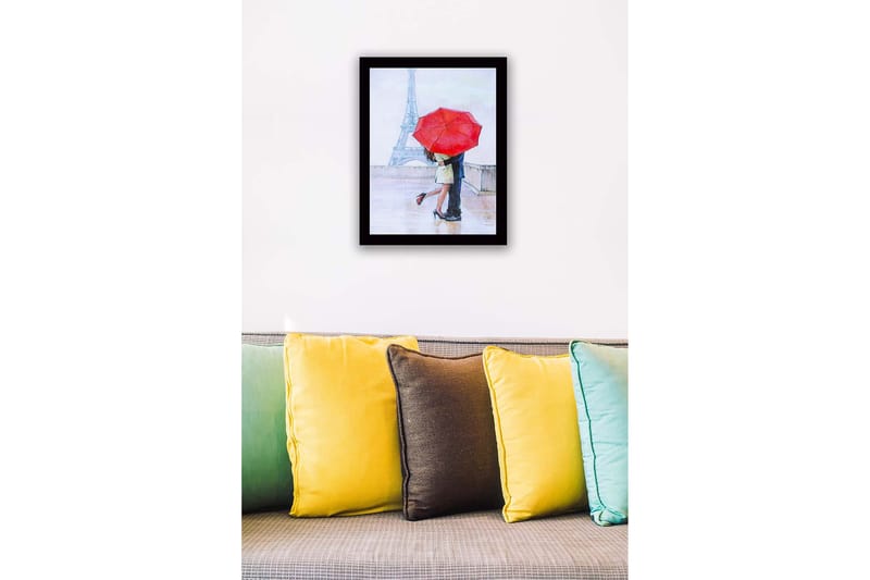 Inramad Canvastavla i trä - 41x56 cm - Romantisk kyss under ett rött paraply i Paris - Röd / Beige / Blå - Inredning - Tavlor & posters - Canvastavla