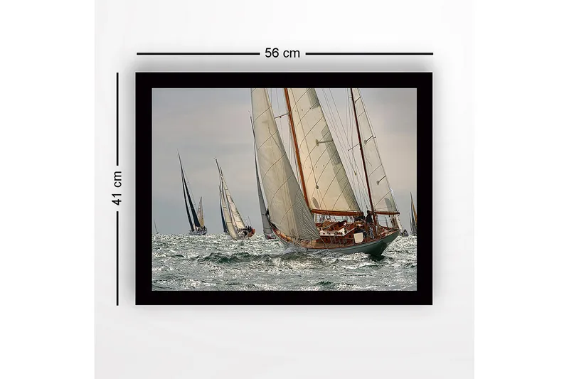 Inramad Canvastavla i trä - 41x56 cm - Segelbåtar som tävlar på öppet hav - Vit / Blå / Grå - Inredning - Tavlor & posters - Canvastavla