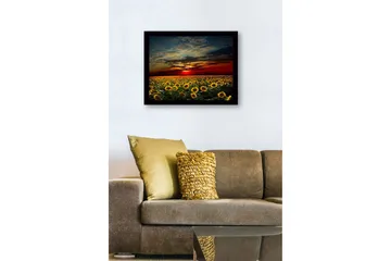 Inramad Canvastavla i trä - 41x56 cm - Solrosfält under en färgsprakande solnedgång - Gult / Orange / Blått - Inredning - Tavlor & posters - Canvastavla