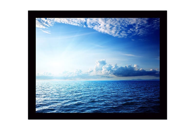 Inramad Canvastavla i trä - 41x56 cm - Storslagen havsutsikt med ljusa moln och strålar av sol, Blå / Ljusblå / Vit