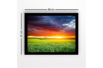 Inramad Canvastavla i trä - 41x56 cm - Storslagen solnedgång över en grön äng - Orange / Grön / Blå - Inredning - Tavlor & posters - Canvastavla