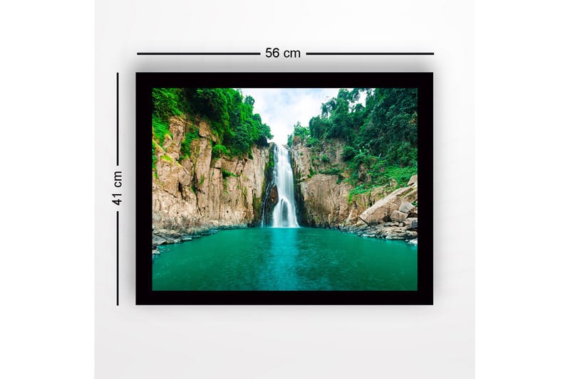 Inramad Canvastavla i trä - 41x56 cm - Storslagen vattenfall som faller ner i en klar, turkos sjö omgiven av frodig grönska - Turkos / Grön / Beige - Inredning - Tavlor & posters - Canvastavla