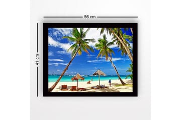 Inramad Canvastavla i trä - 41x56 cm - Tropisk strand med palmer och solstolar - Blå / Grön / Beige - Inredning - Tavlor & posters - Canvastavla