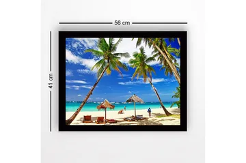 Inramad Canvastavla i trä - 41x56 cm - Tropisk strand med palmer och solstolar - Blå / Grön / Beige - Inredning - Tavlor & posters - Canvastavla