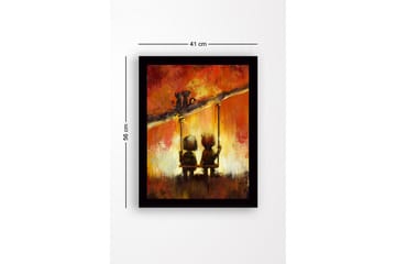 Inramad Canvastavla i trä - 41x56 cm - Två barn som gungar tillsammans under en färgglad himmel - Röd / Orange / Svart - Inredning - Tavlor & posters - Canvastavla