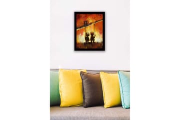 Inramad Canvastavla i trä - 41x56 cm - Två barn som gungar tillsammans under en färgglad himmel - Röd / Orange / Svart - Inredning - Tavlor & posters - Canvastavla