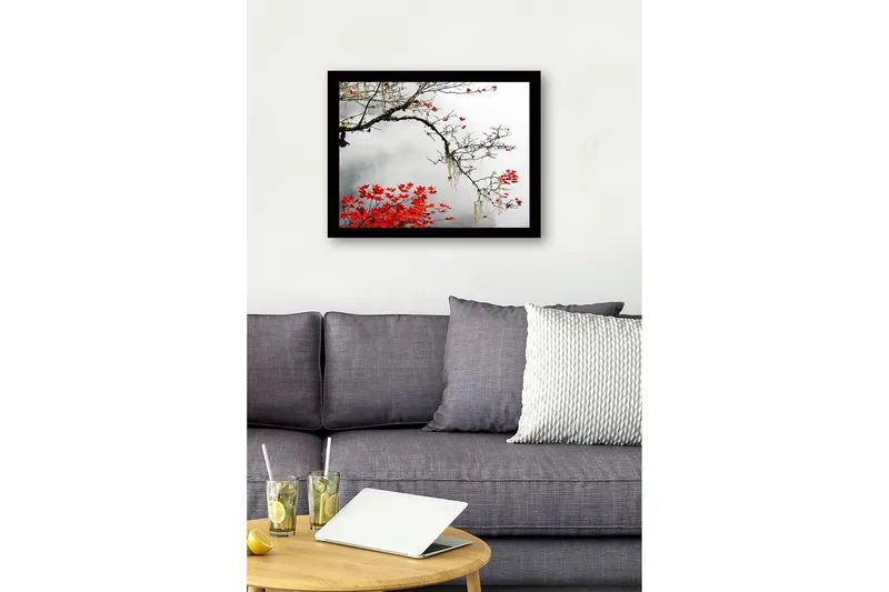 Inramad Canvastavla i trä - 41x56 cm - Vacker gren med röda höstlöv mot en dimmig bakgrund - Röd / Grå / Brun - Inredning - Tavlor & posters - Canvastavla