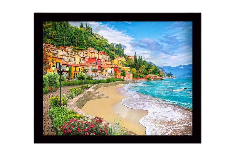 Inramad Canvastavla i trä - 41x56 cm - Vacker kustlinje med färgglada hus och grönskande omgivningar, Blå / Grön / Gul