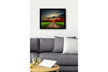 Inramad Canvastavla i trä - 41x56 cm - Vacker landskap med en väg som leder mot en solnedgång - Grön / Orange / Blå - Inredning - Tavlor & posters - Canvastavla
