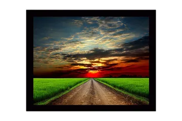 Inramad Canvastavla i trä - 41x56 cm - Vacker landskap med en väg som leder mot en solnedgång - Grön / Orange / Blå - Inredning - Tavlor & posters - Canvastavla