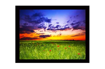 Inramad Canvastavla i trä - 41x56 cm - Vacker solnedgång över en grön äng med röda vallmo - Grön / Orange / Blå - Inredning - Tavlor & posters - Canvastavla