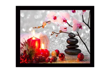 Inramad Canvastavla i trä - 41x56 cm - Vacker stillhet med ljus, blommor och stenar - Röd / Svart / Rosa - Inredning - Tavlor & posters - Canvastavla