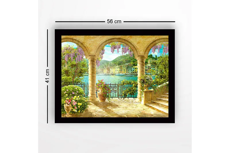 Inramad Canvastavla i trä - 41x56 cm - Vacker utsikt genom valv med blommor och havet i bakgrunden - Lila / Grön / Guld - Inredning - Tavlor & posters - Canvastavla