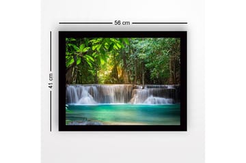 Inramad Canvastavla i trä - 41x56 cm - Vacker vattenfall i en grönskande skogsmiljö - Grön / Turkos / Brun - Inredning - Tavlor & posters - Canvastavla