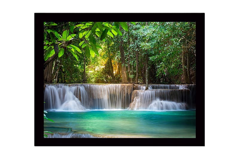 Inramad Canvastavla i trä - 41x56 cm - Vacker vattenfall i en grönskande skogsmiljö, Grön / Turkos / Brun