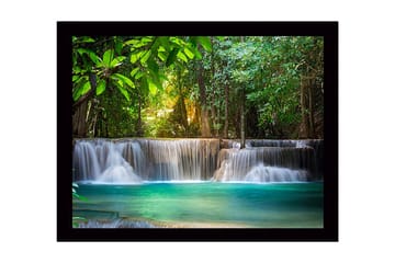 Inramad Canvastavla i trä - 41x56 cm - Vacker vattenfall i en grönskande skogsmiljö - Grön / Turkos / Brun - Inredning - Tavlor & posters - Canvastavla