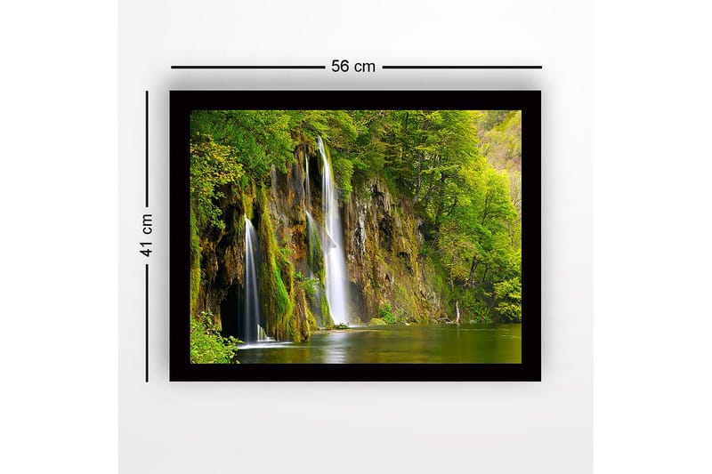 Inramad Canvastavla i trä - 41x56 cm - Vacker vattenfall omgiven av frodig grönska - Grön / Brun / Blå - Inredning - Tavlor & posters - Canvastavla