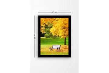 Inramad Canvastavla i trä - 41x56 cm - Vacker parkbänk omgiven av gyllene höstlöv - Guld / Grön / Svart - Inredning - Tavlor & posters - Canvastavla