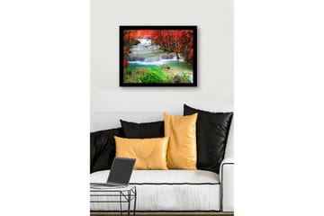Inramad Canvastavla i trä - 41x56 cm - Vackra vattenfall omgivna av rödbladig vegetation - Röd / Grön / Turkos - Inredning - Tavlor & posters - Canvastavla