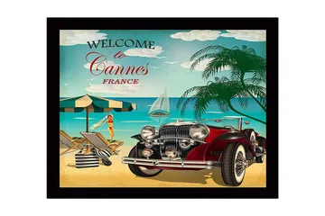 Inramad Canvastavla i trä - 41x56 cm - Vintage bil vid en strand i Cannes med en solbadande kvinna - Röd / Blå / Grön - Inredning - Tavlor & posters - Canvastavla