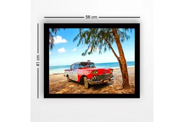 Inramad Canvastavla i trä - 41x56 cm - Vintage bil vid stranden med palmer i bakgrunden - Röd / Vit / Grå - Inredning - Tavlor & posters - Canvastavla