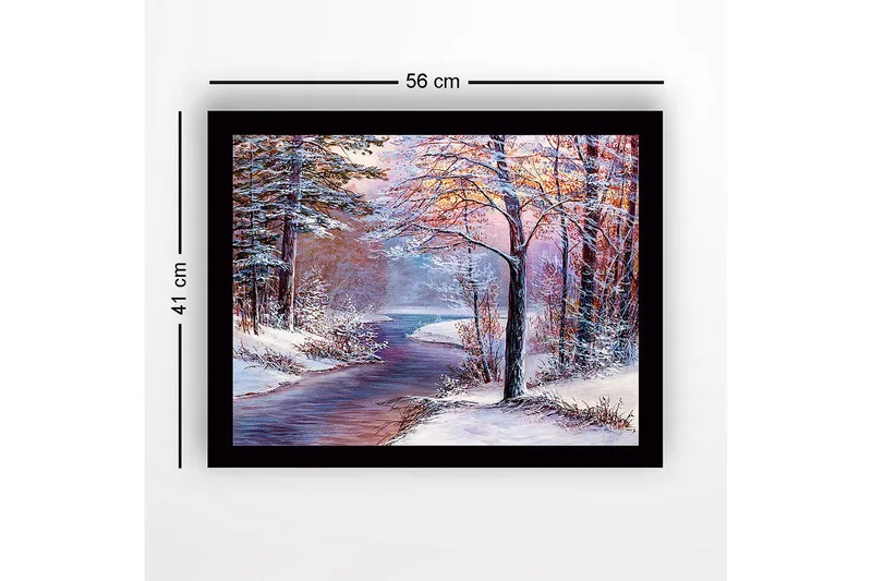 Inramad Canvastavla i trä - 41x56 cm - Vinterlandskap med en fridfull flod och snöklädda träd - Blå / Vit / Rosa - Inredning - Tavlor & posters - Canvastavla