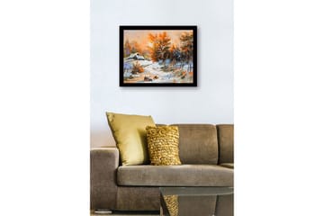 Inramad Canvastavla i trä - 41x56 cm - Vinterlandskap med snöklädda träd och en stuga i bakgrunden - Orange / Vit / Blå - Inredning - Tavlor & posters - Canvastavla