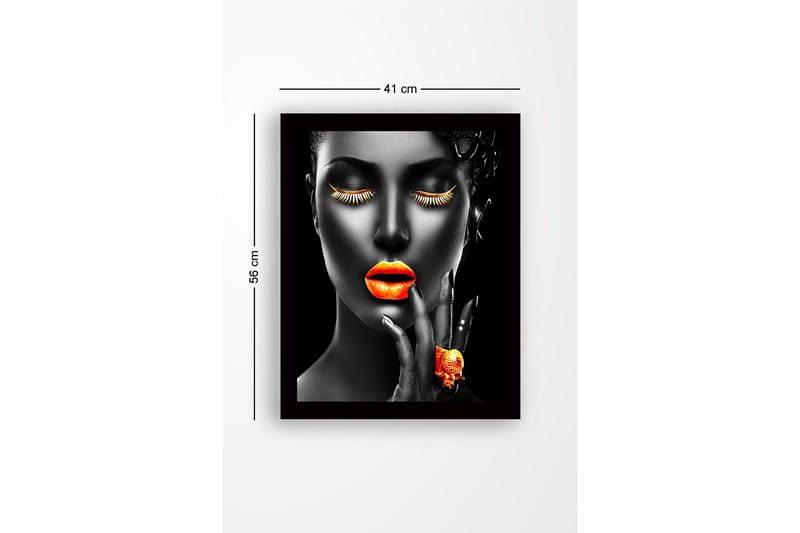 Inramad Canvastavla i trä - 41x56 cm - Porträtt av en kvinna med starka färger på läppar och ögonfransar - Orange / Svart - Inredning - Tavlor & posters - Canvastavla