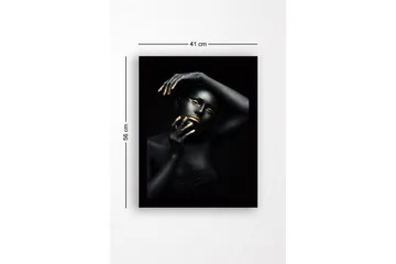 Inramad Canvastavla i trä - 41x56 cm - Porträtt av en kvinna med svart kroppsmålning och guldiga detaljer - Svart / Guld - Inredning - Tavlor & posters - Canvastavla