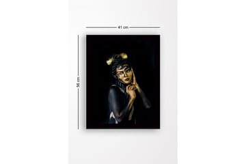 Inramad Canvastavla i trä - 41x56 cm - Porträtt av en kvinna med detaljerad ansiktsmålning och elegant frisyr - Svart / Guld / Beige - Inredning - Tavlor & posters - Canvastavla