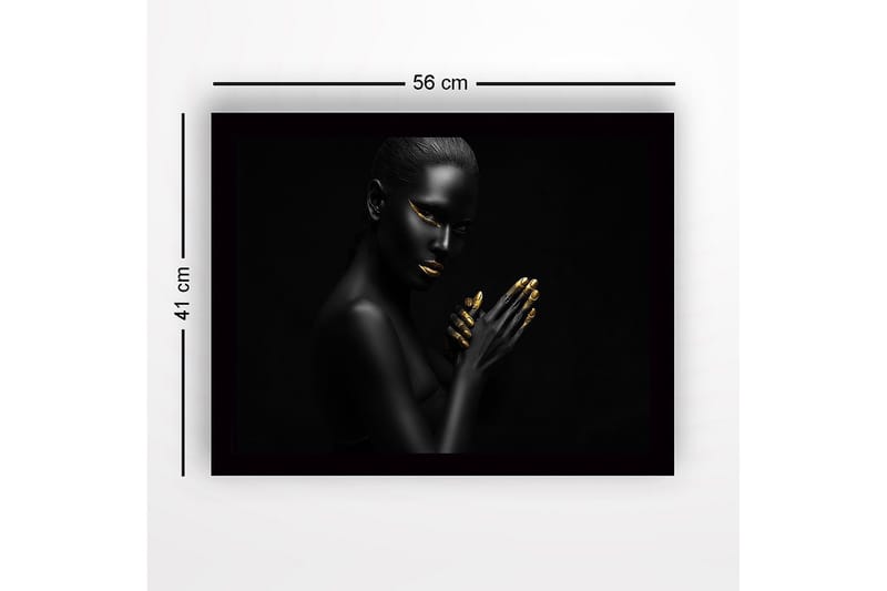 Inramad Canvastavla i trä - 41x56 cm - Porträtt av en kvinna med svart hud och guldiga detaljer - Svart / Guld - Inredning - Tavlor & posters - Canvastavla
