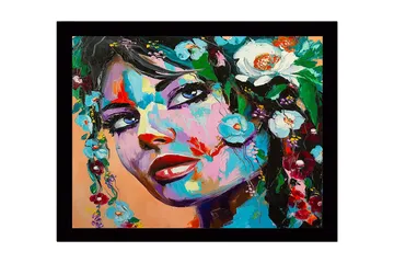 Inramad Canvastavla i trä - 41x56 cm - Porträtt av en kvinna med blomsterdekorationer i håret - Blå / Grön / Röd - Inredning - Tavlor & posters - Canvastavla