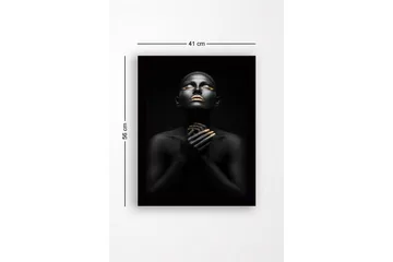 Inramad Canvastavla i trä - 41x56 cm - Porträtt av en kvinna med svart hud och guldiga detaljer - Svart / Guld - Inredning - Tavlor & posters - Canvastavla