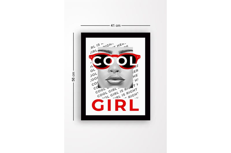 Inramad Canvastavla i trä - 41x56 cm - Porträtt av en kvinna med coola solglasögon - Röd / Svart / Vit - Inredning - Tavlor & posters - Canvastavla