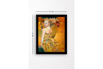 Inramad Canvastavla i trä - 41x56 cm - Porträtt av en kvinna med en gyllene klänning och detaljerade mönster - Guld / Beige / Grön - Inredning - Tavlor & posters - Canvastavla