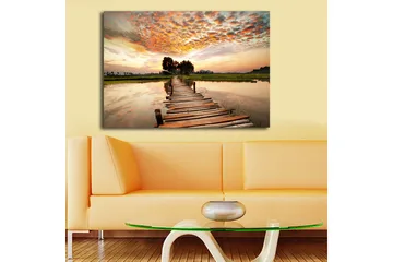 Stor Canvastavla 100x70 cm - Vacker solnedgång över en träbro som sträcker sig över stilla vatten - Orange / Grön / Brun - Inredning - Tavlor & posters - Canvastavla