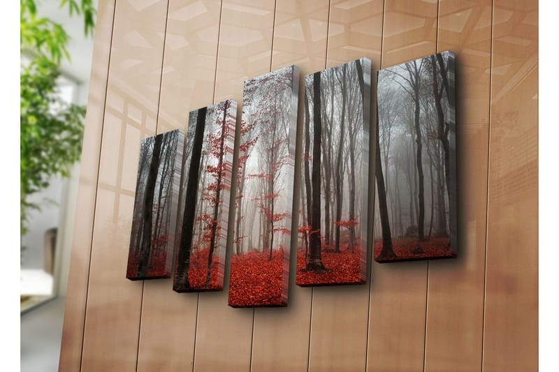 Stor Canvastavla i 5 delar 105x70 cm - Dimhöljd skog med röda lövträd - Röd / Grå / Svart - Inredning - Tavlor & posters - Canvastavla