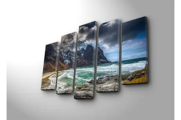 Stor Canvastavla i 5 delar 105x70 cm - Dramatiska fjäll med hav och strand - Mörkgrå / Turkos / Beige - Inredning - Tavlor & posters - Canvastavla