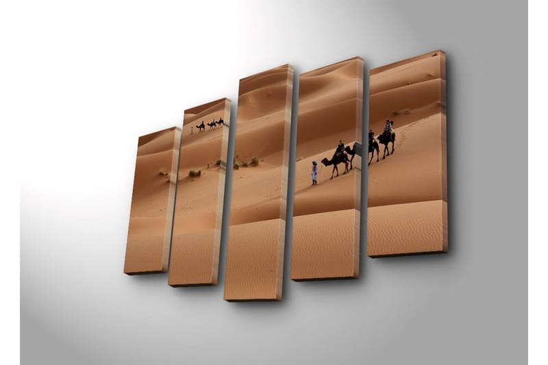 Stor Canvastavla i 5 delar 105x70 cm - Kamelkaravan som rör sig genom sanddyner - Sandbeige / Ljusbrun / Grön - Inredning - Tavlor & posters - Canvastavla