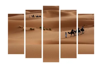 Stor Canvastavla i 5 delar 105x70 cm - Kamelkaravan som rör sig genom sanddyner - Sandbeige / Ljusbrun / Grön - Inredning - Tavlor & posters - Canvastavla