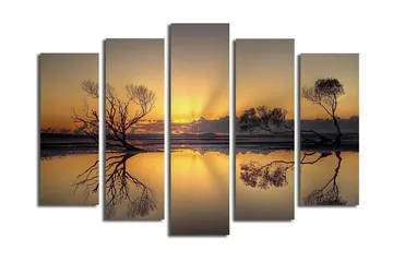 Stor Canvastavla i 5 delar 105x70 cm - Stämningsfull solnedgång med silhuetter av träd vid vattnet - Guld / Svart - Inredning - Tavlor & posters - Canvastavla